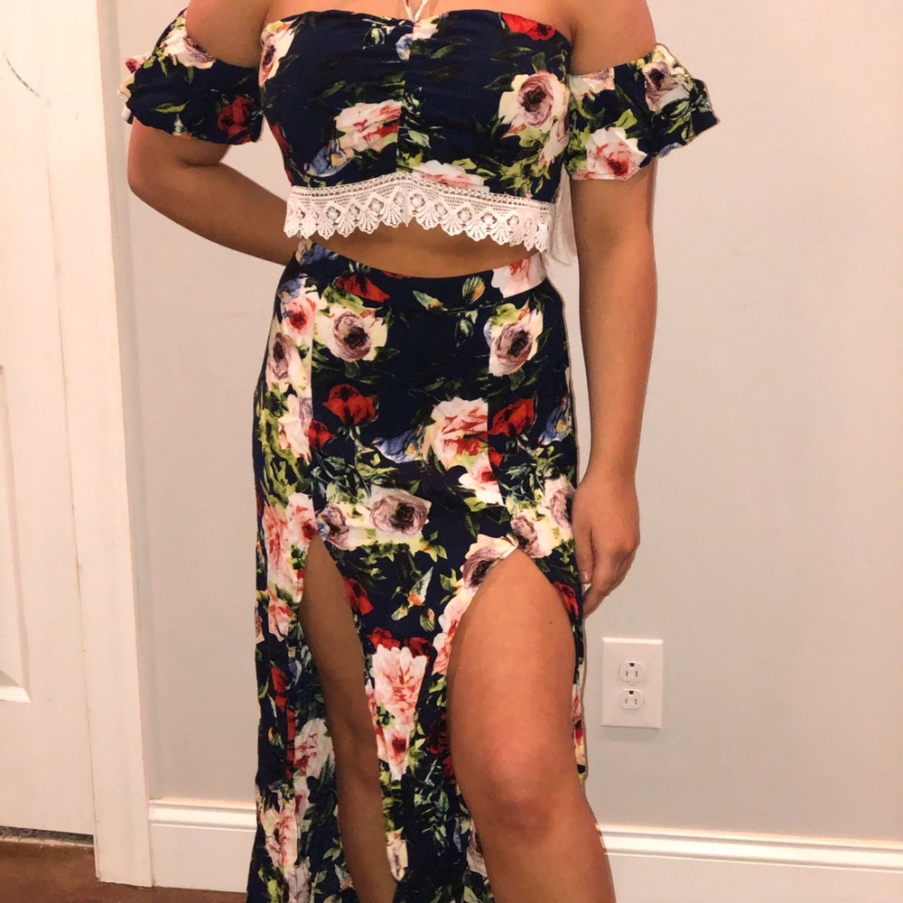 Two piece set